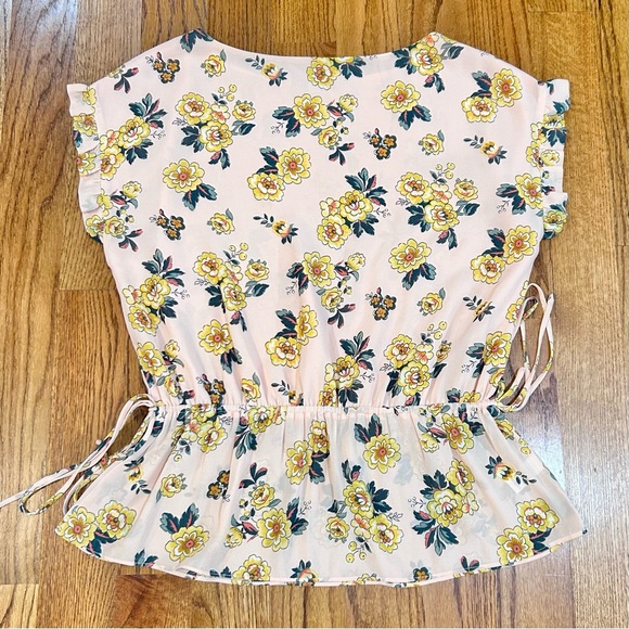 Loft Short Sleeve Peach Floral Blouse Size M - Picture 5 of 7